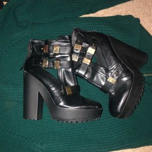 *** 5 for $25! *** Qupid grunge rocker high boots
